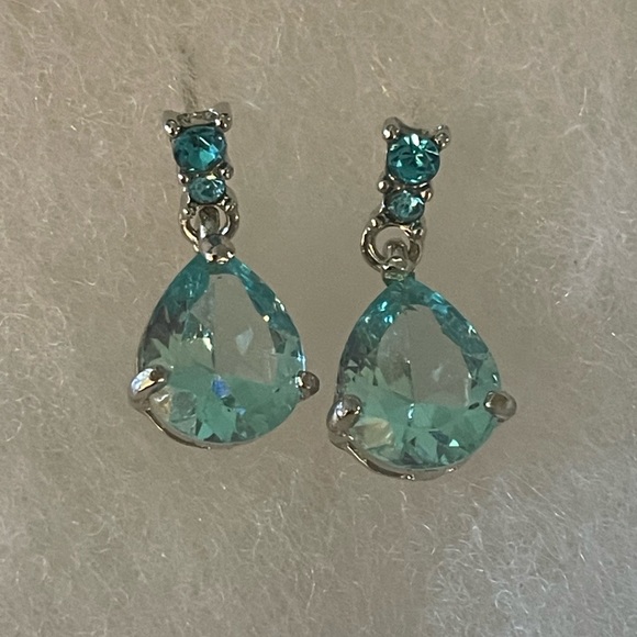 Beautiful Aquamarine, Simulated,Teal Teardrop Zirconia Waterdrop Dangle Earrings - Picture 2 of 3